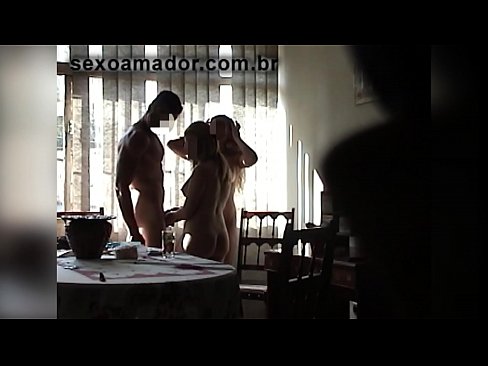 ❤️ Seks dostları nəhəng kişini və onunla birlikdə bir üçlüyü dəvət edirlər Sikişmə videosu az.makesexnotwar.ru ️❤
